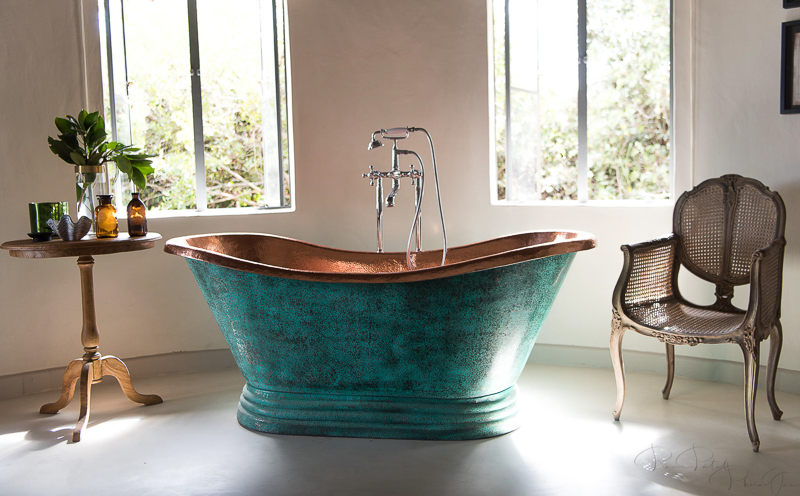 Bathtub at Governors Mugie House